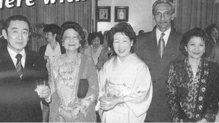 Prime Minister Ryutaro Hashimoto, Datin Seri Dr. Siti Hasmah, Kumiko Hashimoto Dato Mohd Noor Maruzuki, Nora Maruzuki