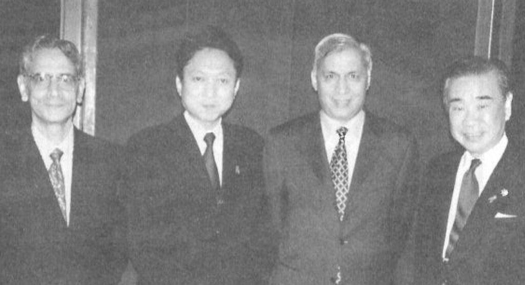 Ambassador Touqir Hussain, DPJ President Yukio Hatoyama, Minister of Finance and Economic Affairs Shaukat Aziz, former Prime Minister Tsutomu Hata