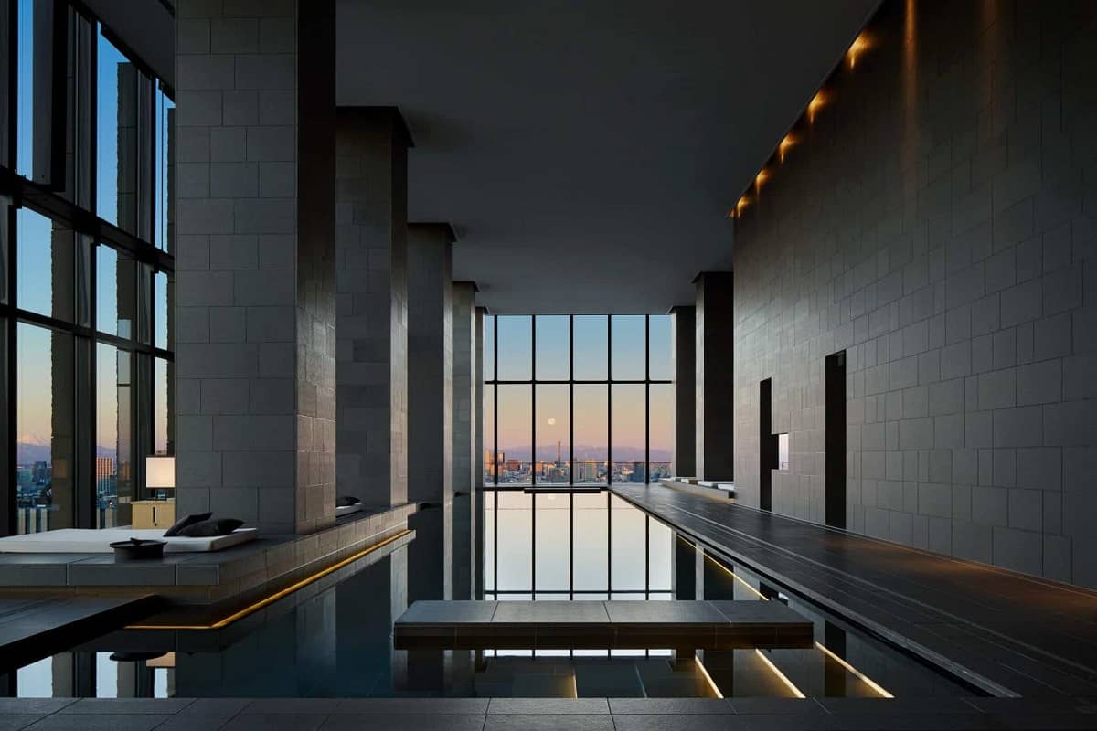 Luxurious Hotels in Tokyo by Hersey Shiga