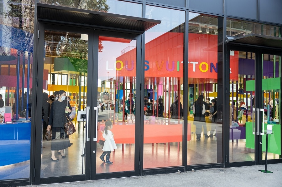 Louis Vuitton's New Modern Store in TokyoLuxury Retail