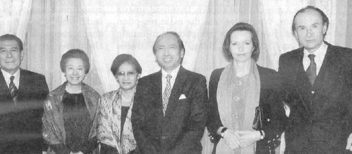 Dr. Toyotane Sohma, Indonesian Ambassador Brotodiningrat Soemadi, wife Suharti, Brigitte Menegatti, Italian Ambassador Gabriele Menegatti