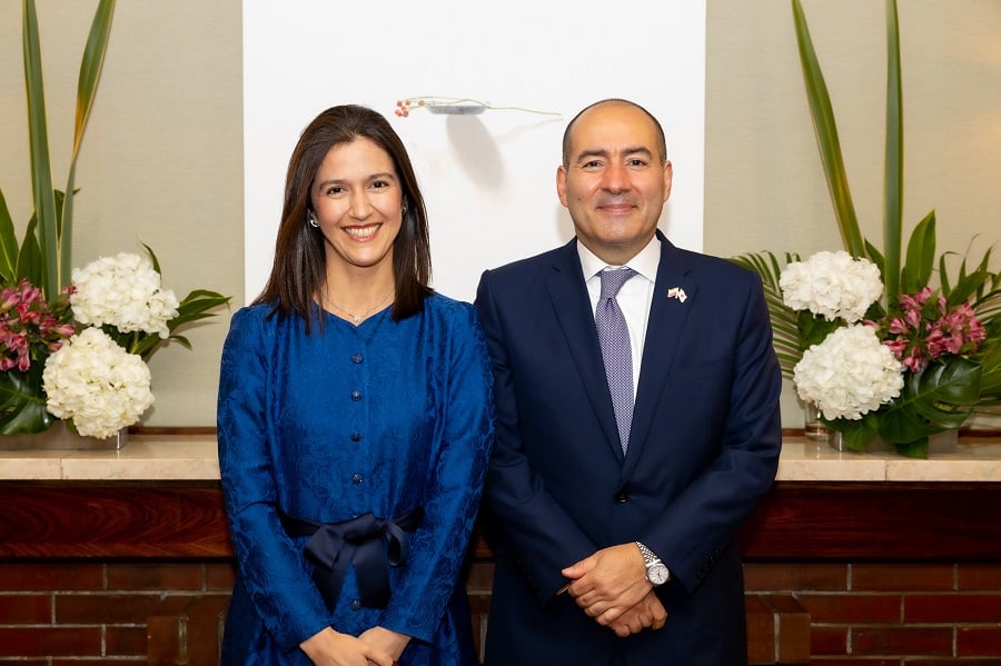 Saying farewell after 11 years in Japan, H.E. Mr. Santiago Pardo and his spouse Antonia Sanin at the Ambassador's farewell reception at the Ambassador’s residence in Tokyo. 