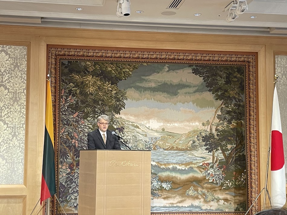 駐日リトアニア共和国特命全権大使　オーレリウス・ジーカス閣下。ソ連から独立したリトアニアならではの視点で「自由とは勝ち取るもの」と力強く語った。