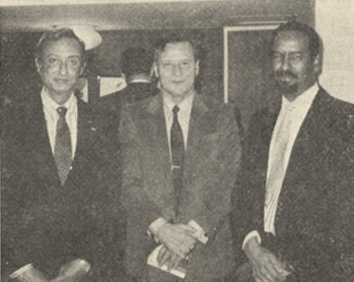 Egyptian Ambassador Mohamed Samy Sabet; Ranan Lurie, Senior Analyst and Political Cartoonist, U.S. News & World Report (who was with The Asahi here for a year's sabbatical), and the host, Egyptian Press and Information Counsellor Hassan M. Hamed