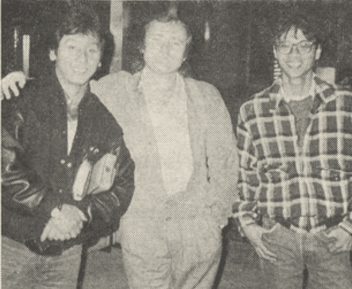 One of the world’s premiere pop stars, Phil Collins - in town as a member of Genesis - is flanked by Udo Artists’ Shigetomi Shoji and Toshiba EMI’s Shun Mori.
