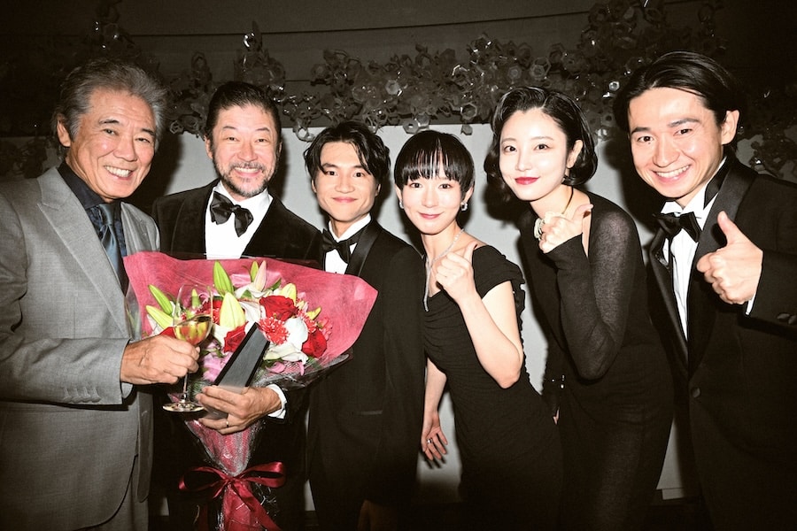 THR’s Trailblazer Award Gala. From left: Tokuma Nishioka, Tadanobu Asano, Hiroto Kanai, Moeka Hoshi, Yuka Kouri and Yuki Kedoin.