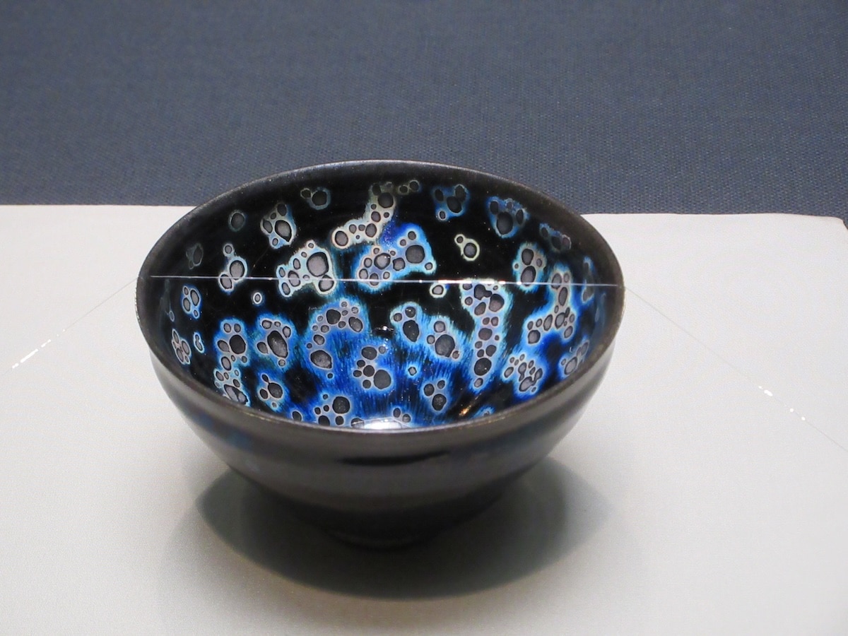 静嘉堂文庫美術館で開催中 「美を味わう 懐石のうつわと茶の湯」展にて