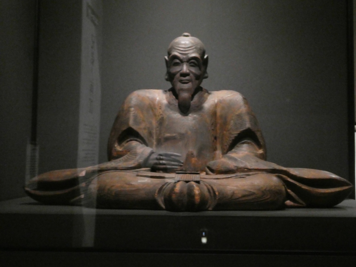 Wooden seated statue of Toyotomi Hidenaga from Tsubosaka-dera Temple on display at the Edo-Tokyo Museum